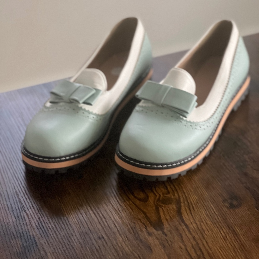 Super cute loafers